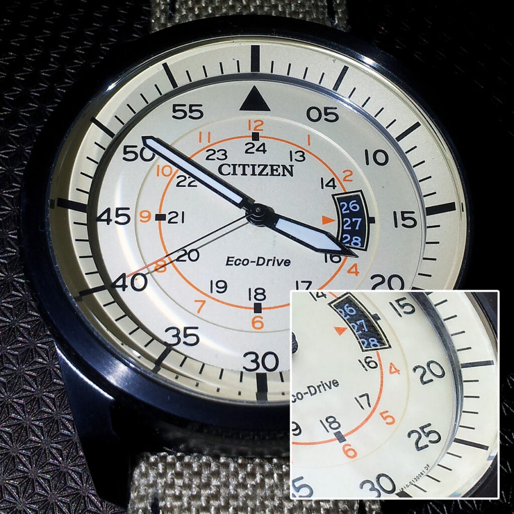 CITIZEN과 Eco-Drive 표기, 주황색 시각 숫자와 날짜창이 보이는 손목시계 다이얼과 부분 확대 사진